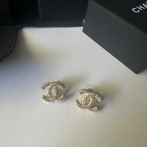 Earrings CHANEL Authentic CC jewelry gold tone
